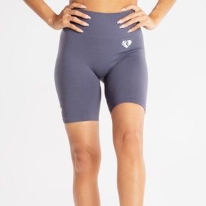 POWER SEAMLESS CYCLING SHORTS from women's best